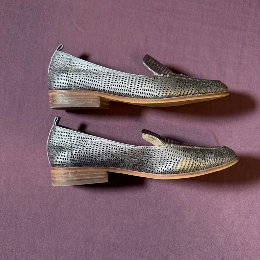 Vince Camuto Kade Cutout Loafer Metallic Silver - Women's Size 7.5 (37.5)